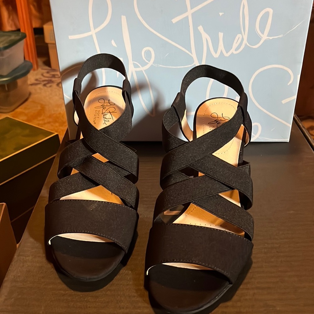 Life Stride size 9 1/2 women’s shoes.